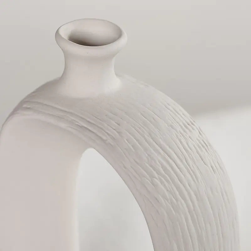 Modern White Ceramic Dried Flower Vase for Home Decor