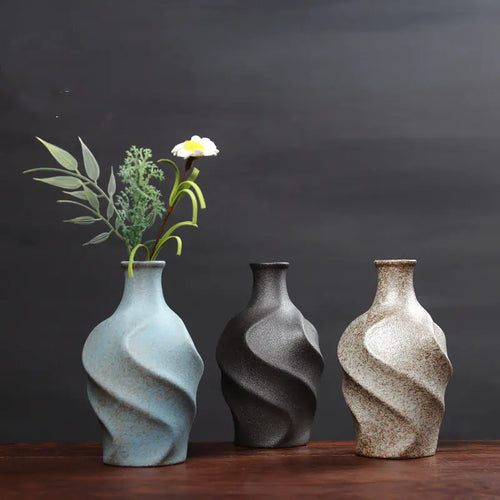 Creative Vintage Japanese Mini Ceramic Flower Vase